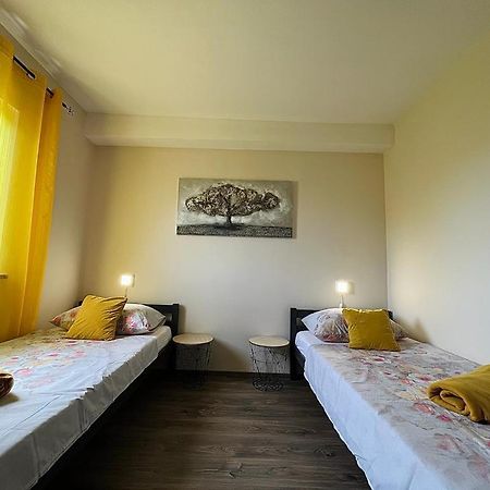 Pomerino Apartmans Exteriér fotografie